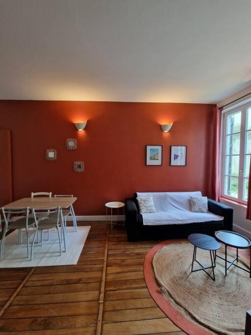 Chaleureux Appartement - Hyper Centre - Charbonnet تروي المظهر الخارجي الصورة